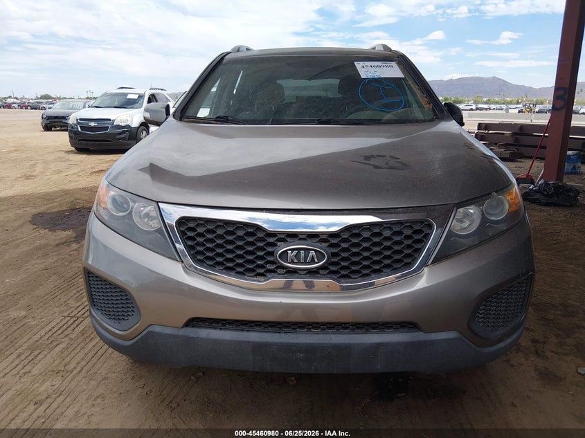 2013 Kia Sorento VIN 5XYKT4A23DG350732 IAAI salvage auction — NORMAL WEAR, Clear-Dealer Only (Arizona), sold $350 on 2026-07-28 (photo 6)
