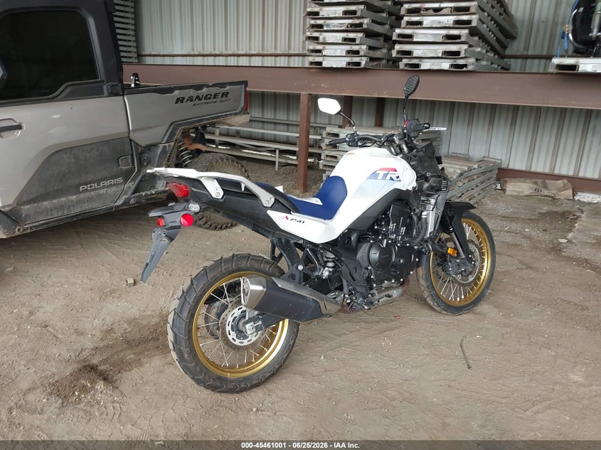 2025 Honda Xl VIN JH2RD1717SK000690 IAAI salvage auction — FRONT END, Salvage (Ohio), sold $1,700 on 2026-07-15 (photo 4)