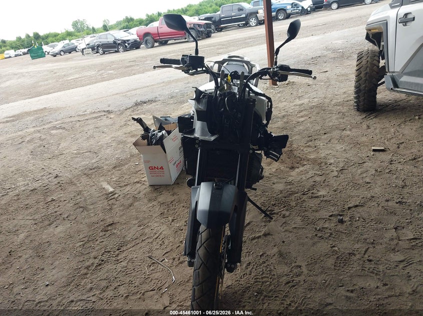 2025 Honda Xl VIN JH2RD1717SK000690 IAAI salvage auction — FRONT END, Salvage (Ohio), sold $1,700 on 2026-07-15 (photo 5)