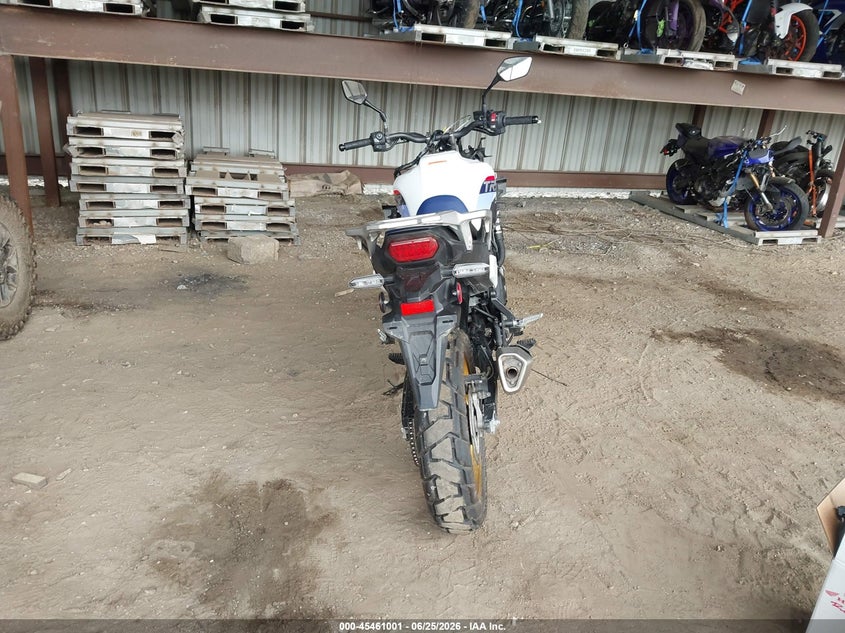 2025 Honda Xl VIN JH2RD1717SK000690 IAAI salvage auction — FRONT END, Salvage (Ohio), sold $1,700 on 2026-07-15 (photo 6)