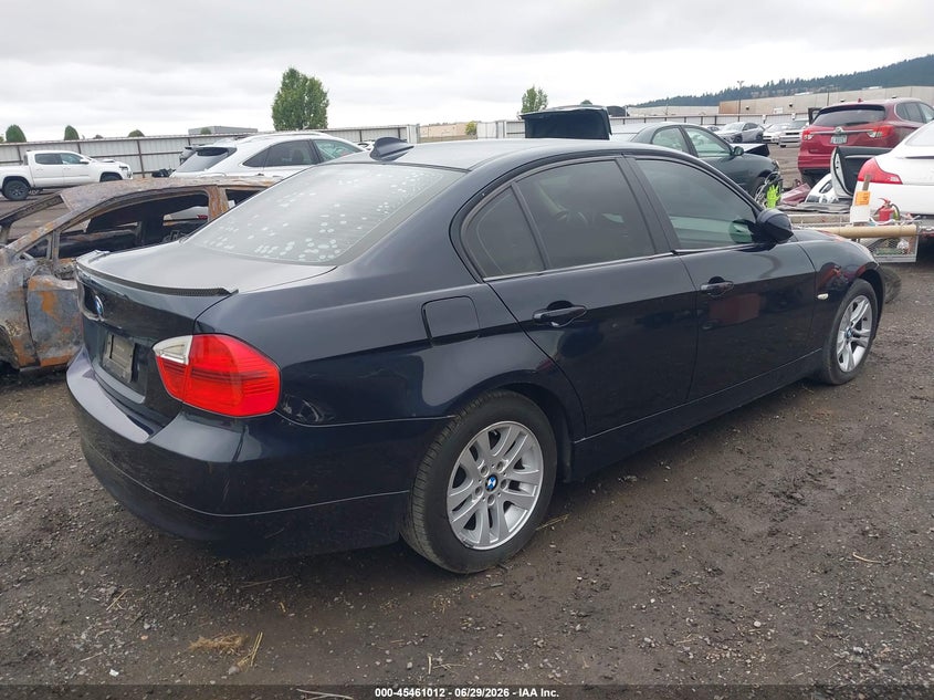 2007 BMW 3er VIN WBAVC73567KP36692 IAAI salvage auction — LEFT FRONT, Bill Of Sale (Washington), sold $325 on 2026-07-21 (photo 4)