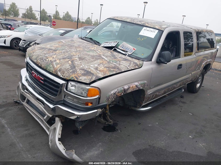 2005 Gmc SIERRA VIN 1GTHK29UX5E337123 IAAI salvage auction — LEFT FRONT, Salvage Certificate (California), sold $2,500 on 2026-07-10 (photo 2)
