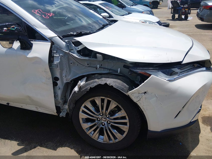 2021 Toyota Venza VIN JTEAAAAHXMJ014074 IAAI salvage auction — RIGHT FRONT, Salvage (Mississippi), sold $15,350 on 2026-07-16 (photo 6)