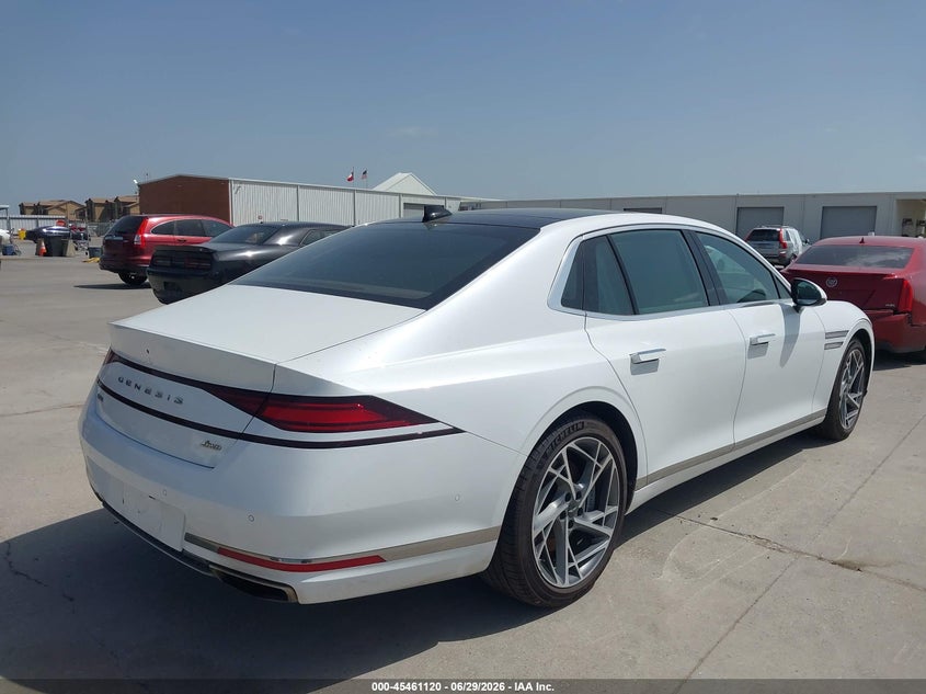 2023 Genesis G90 VIN KMTFB4SD6PU024772 IAAI salvage auction — Water/Flood, Non-Repairable (Texas), sold $26,000 on 2026-07-09 (photo 4)