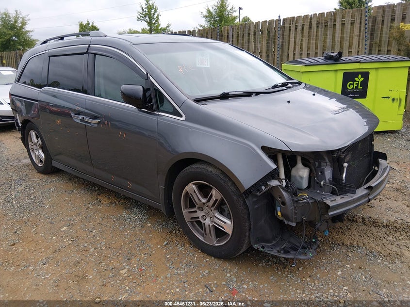 2013 Honda Odyssey VIN 5FNRL5H96DB006956 IAAI salvage auction — FRONT & REAR, Clear (Virginia), sold $1,200 on 2026-07-11 (photo 1)