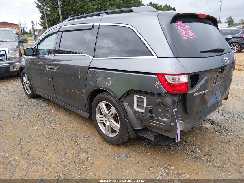 2013 Honda Odyssey VIN 5FNRL5H96DB006956 IAAI salvage auction — FRONT & REAR, Clear (Virginia), sold $1,200 on 2026-07-11 (photo 3)