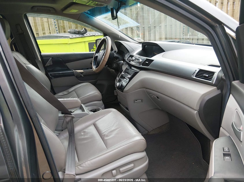 2013 Honda Odyssey VIN 5FNRL5H96DB006956 IAAI salvage auction — FRONT & REAR, Clear (Virginia), sold $1,200 on 2026-07-11 (photo 5)