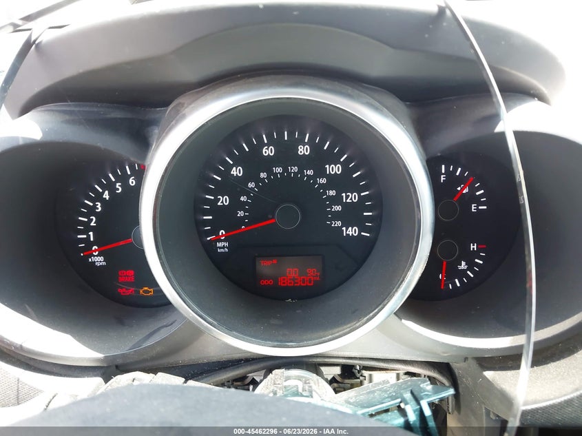 2013 Kia Soul VIN KNDJT2A65D7555825 IAAI salvage auction — NORMAL WEAR, Clear - Dealer Only (California), sold $400 on 2026-07-21 (photo 7)