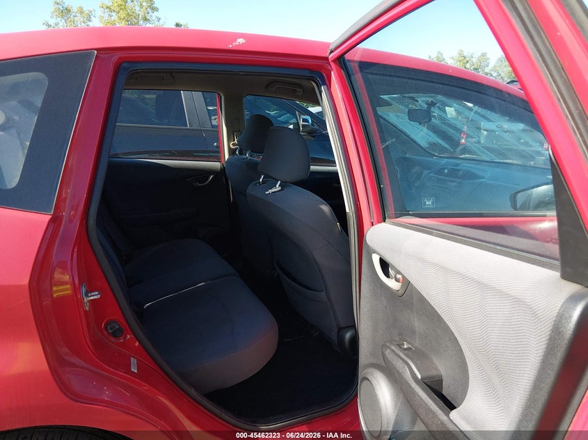 2013 Honda Fit VIN JHMGE8H30DC039803 IAAI salvage auction — FRONT END, Salvage Title, sold $800 on 2026-07-24 (photo 8)