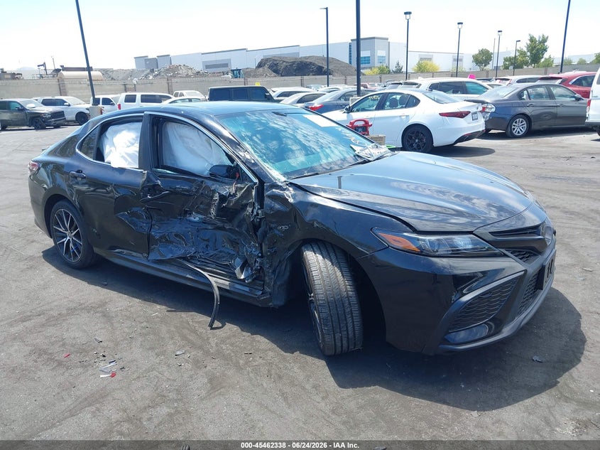 2024 Toyota Camry VIN 4T1G11BK1RU122903 IAAI salvage auction — SIDE, Salvage Certificate (California), sold $7,400 on 2026-07-31 (photo 6)