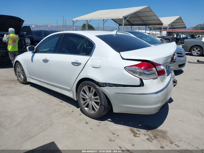 2012 Hyundai Genesis VIN KMHGC4DD1CU207192 IAAI salvage auction — REAR END, Salvage (California), sold $25 on 2026-07-29 (photo 3)