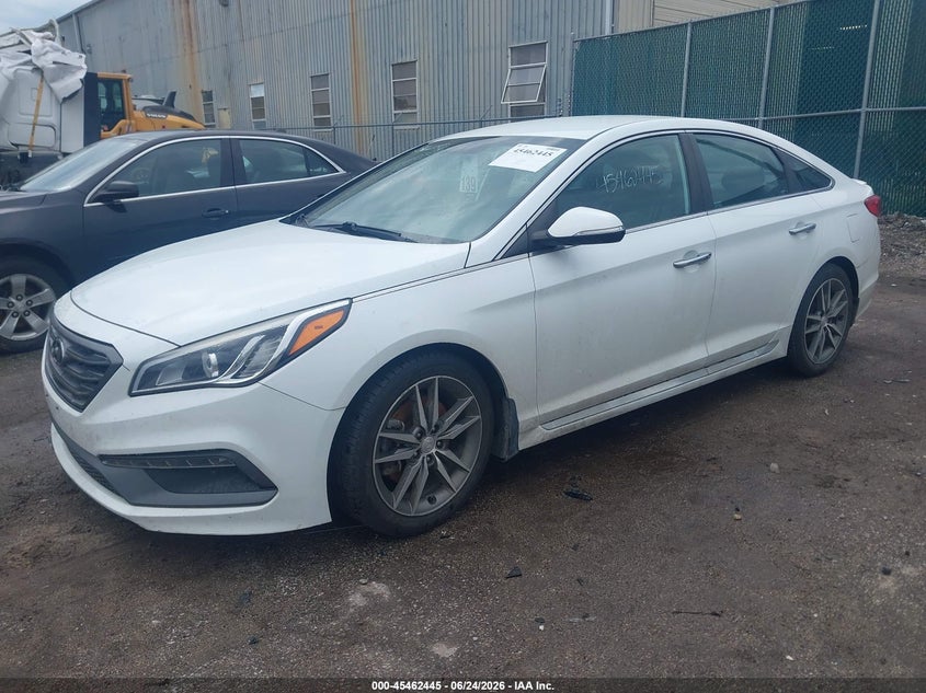 2015 Hyundai Sonata VIN 5NPE34AB9FH160121 IAAI salvage auction — NORMAL WEAR, Clear (Indiana), sold $425 on 2026-07-19 (photo 2)
