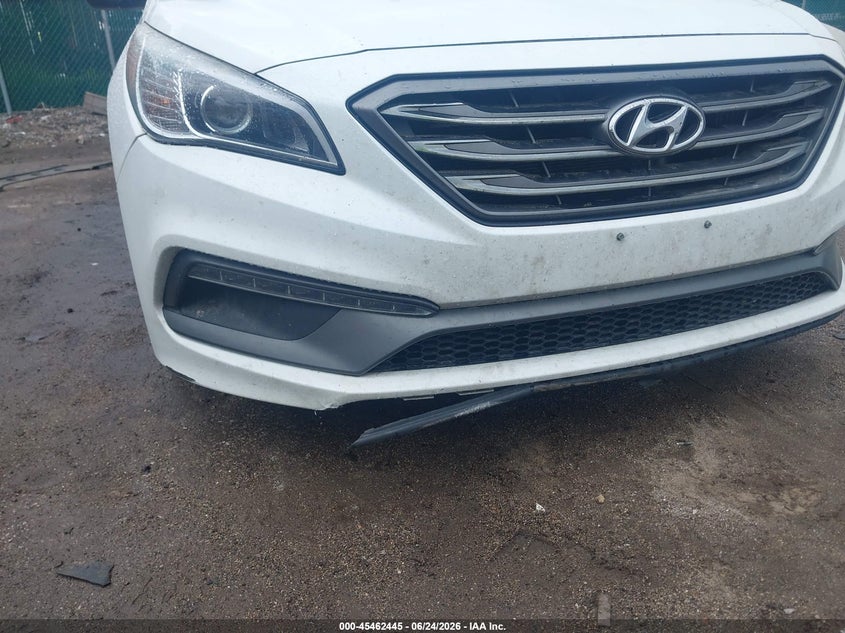 2015 Hyundai Sonata VIN 5NPE34AB9FH160121 IAAI salvage auction — NORMAL WEAR, Clear (Indiana), sold $425 on 2026-07-19 (photo 6)