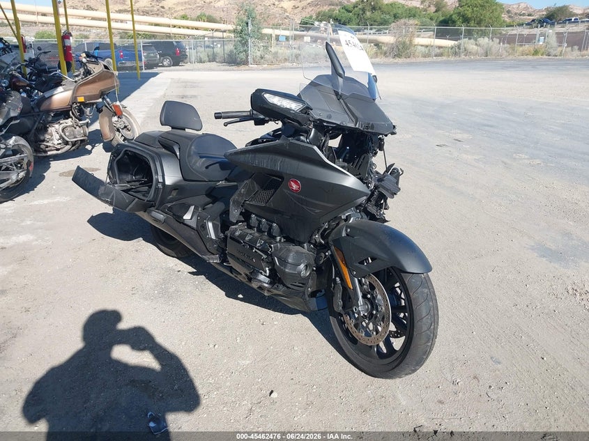 2025 Honda Gl1800c VIN JH2SC7911SK700256 IAAI salvage auction — ALL OVER, Salvage Title, sold $525 on 2026-07-29 (photo 1)