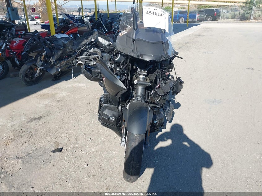 2025 Honda Gl1800c VIN JH2SC7911SK700256 IAAI salvage auction — ALL OVER, Salvage Title, sold $525 on 2026-07-29 (photo 5)