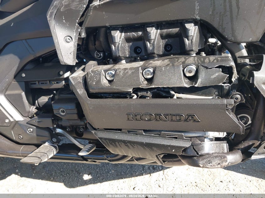2025 Honda Gl1800c VIN JH2SC7911SK700256 IAAI salvage auction — ALL OVER, Salvage Title, sold $525 on 2026-07-29 (photo 8)