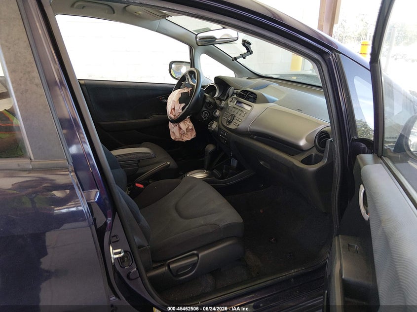 2009 Honda Fit VIN JHMGE88429S075093 IAAI salvage auction — FRONT END, Bill Of Sale (Washington), sold $800 on 2026-07-24 (photo 5)