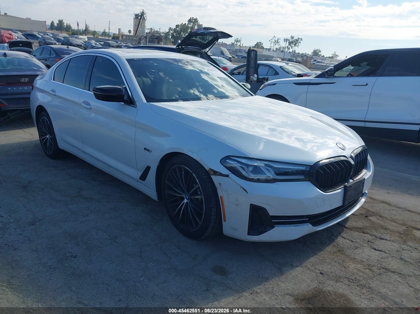 2023 BMW VIN WBA13AG09PCL38347 IAAI salvage auction — LEFT FRONT, Salvage Title, sold $16,500 on 2026-08-12 (photo 1)