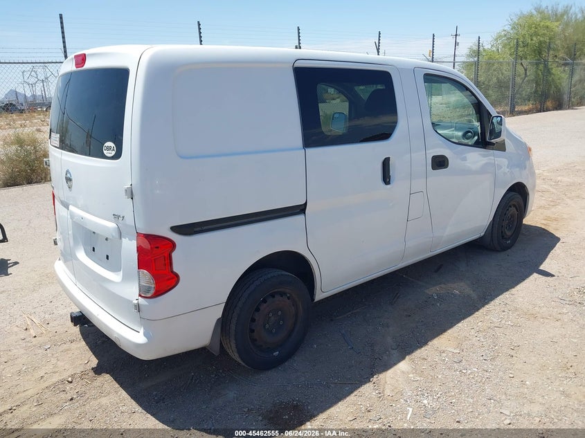 2015 Nissan Nv200 VIN 3N6CM0KN9FK706943 IAAI salvage auction — NORMAL WEAR, Clear-Dealer Only (Arizona), sold $1,650 on 2026-07-09 (photo 4)