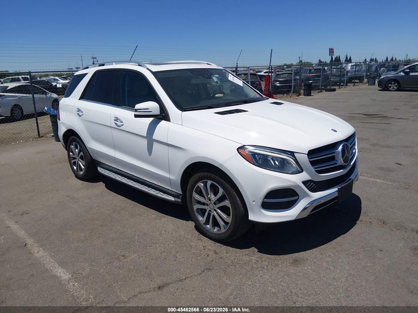 2017 Mercedes-benz VIN 4JGDA5HB8HA864958 IAAI salvage auction — REAR END, Salvage (California), sold $7,400 on 2026-07-29 (photo 1)