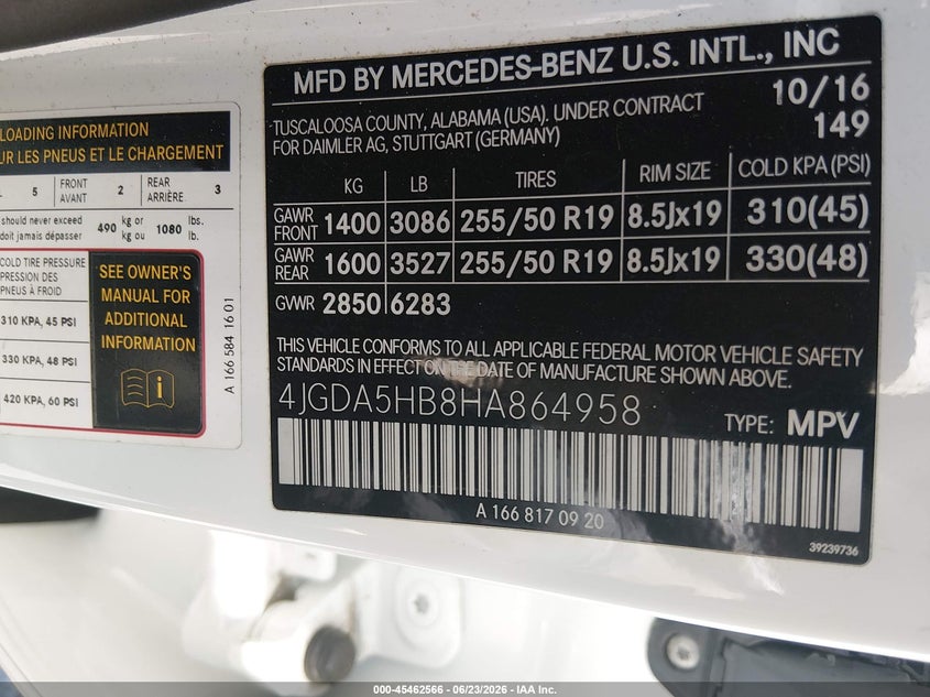 2017 Mercedes-benz VIN 4JGDA5HB8HA864958 IAAI salvage auction — REAR END, Salvage (California), sold $7,400 on 2026-07-29 (photo 9)