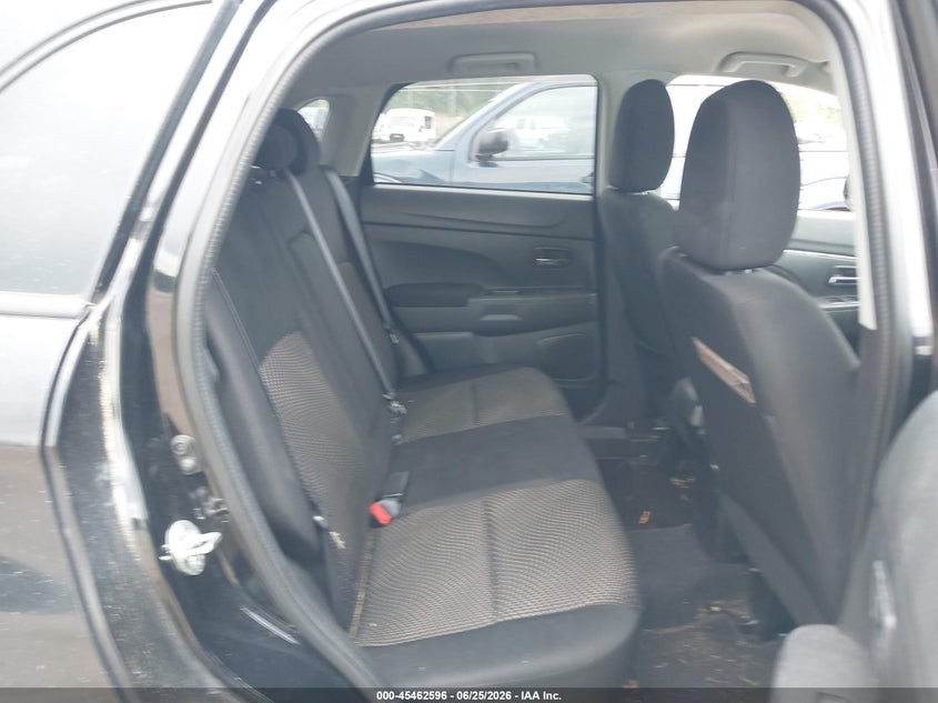 2016 Mitsubishi Outlander VIN JA4AR3AU1GZ026622 IAAI salvage auction — FRONT & REAR, Clear (Massachusetts), sold $1,050 on 2026-07-24 (photo 8)