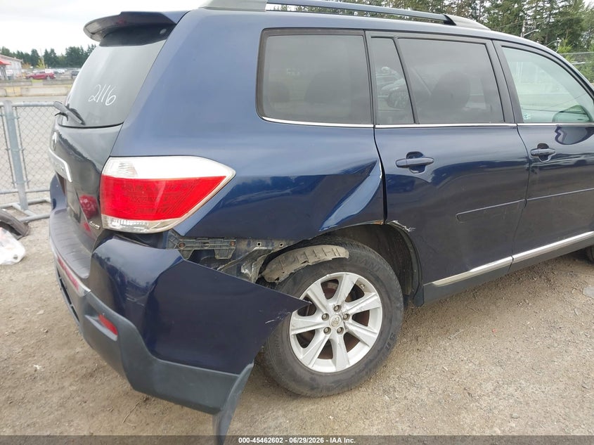 2013 Toyota Highlander VIN 5TDBK3EH1DS222116 IAAI salvage auction — REAR END, Bill Of Sale (Washington), sold $3,000 on 2026-07-22 (photo 6)