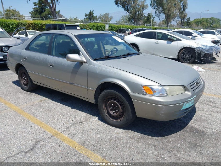 1998 Toyota Camry VIN JT2BG22K7W0159260 IAAI salvage auction — FRONT END, Salvage (California), sold $125 on 2026-07-28 (photo 1)