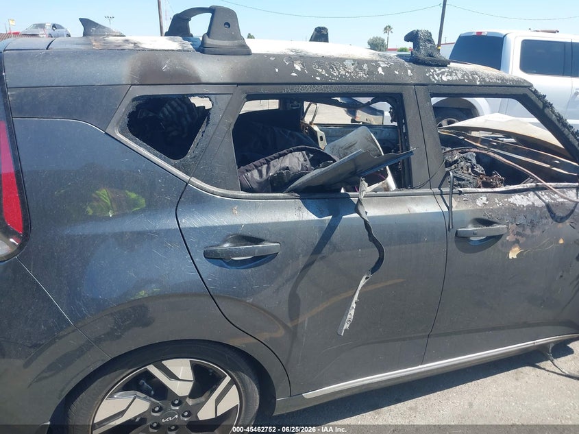 2023 Kia Soul VIN KNDJ53AUXP7884622 IAAI salvage auction — BURN, Salvage (California), sold $100 on 2026-07-29 (photo 8)