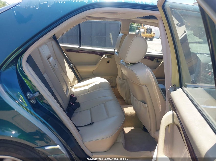 1997 Mercedes-benz C-klasse VIN WDBHA23E8VF520663 IAAI salvage auction — FRONT END, Salvage - Greater Than 75% (Maryland), sold $275 on 2026-07-31 (photo 8)