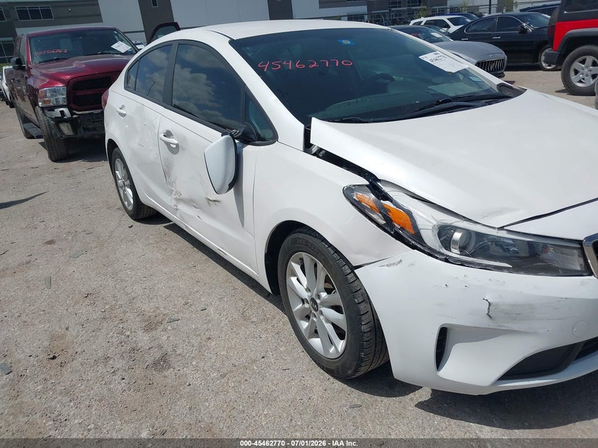 2017 Kia Forte VIN 3KPFL4A75HE132744 IAAI salvage auction — SIDE, Salvage (Texas), sold $1,450 on 2026-07-11 (photo 6)