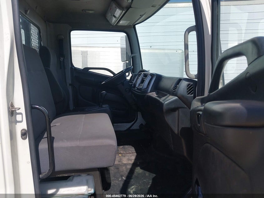 2013 Hino 258/268 VIN 5PVNE8JT9D4S55288 IAAI salvage auction — FRONT END, Clear (Virginia), sold $1,250 on 2026-07-29 (photo 7)