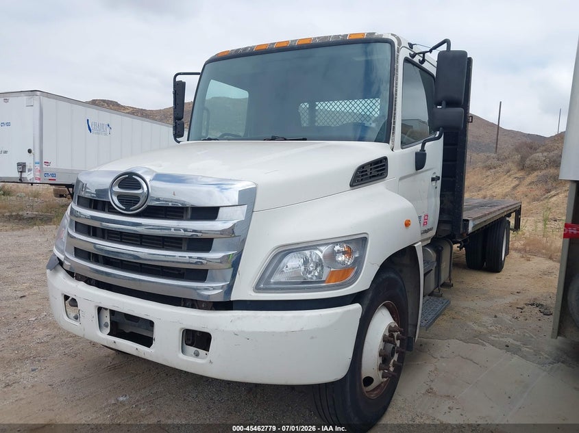 2013 Hino 258/268 VIN 5PVNE8JT9D4S55288 IAAI salvage auction — FRONT END, Clear (Virginia), sold $1,250 on 2026-07-29 (photo 2)