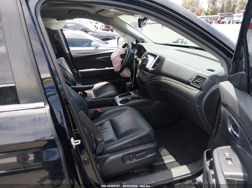 2017 Honda Pilot VIN 5FNYF5H6XHB018056 IAAI salvage auction — FRONT END, Salvage (California), sold $3,950 on 2026-07-09 (photo 5)