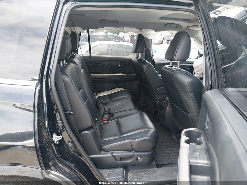 2017 Honda Pilot VIN 5FNYF5H6XHB018056 IAAI salvage auction — FRONT END, Salvage (California), sold $3,950 on 2026-07-09 (photo 8)