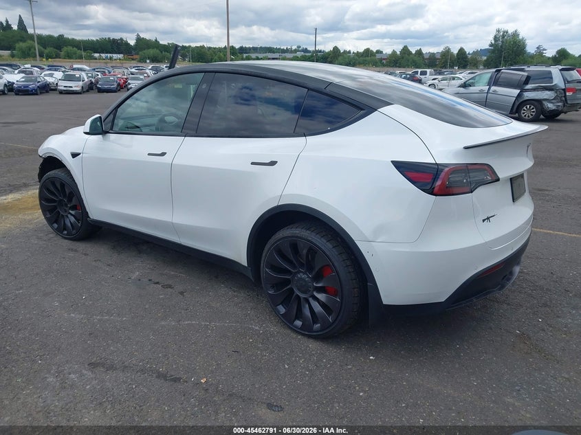 2021 Tesla Model y VIN 5YJYGDEF5MF146713 IAAI salvage auction — FRONT END, Wait Title, sold $8,200 on 2026-10-04 (photo 3)