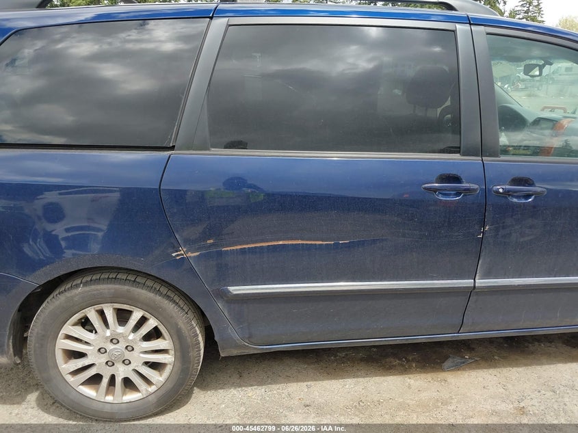 2007 Toyota Sienna VIN 5TDZK22C27S062284 IAAI salvage auction — NORMAL WEAR, Clear (Washington), sold $450 on 2026-07-08 (photo 6)