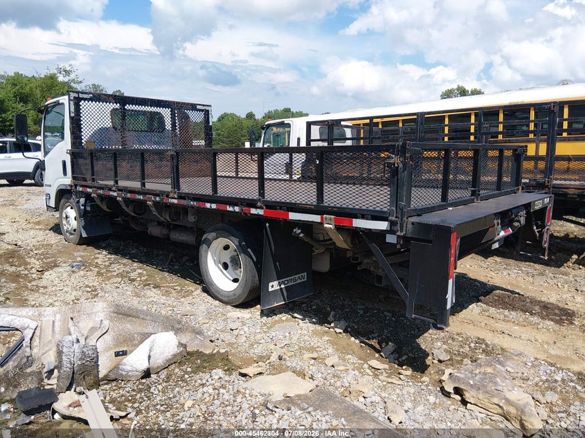 2017 Isuzu Npr hd VIN 54DC4W1B4HS808240 IAAI salvage auction — NORMAL WEAR, Clear (Tennessee), sold $17,500 on 2026-08-26 (photo 3)
