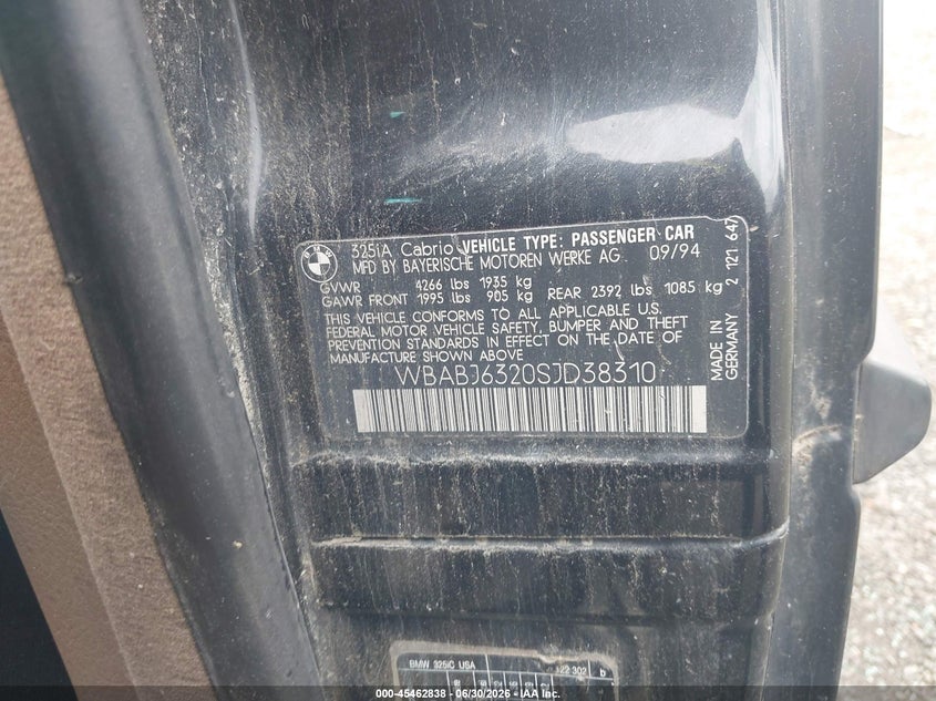 1995 BMW 3 series VIN WBABJ6320SJD38310 IAAI salvage auction — NORMAL WEAR, Clear (California), sold $825 on 2026-07-29 (photo 9)