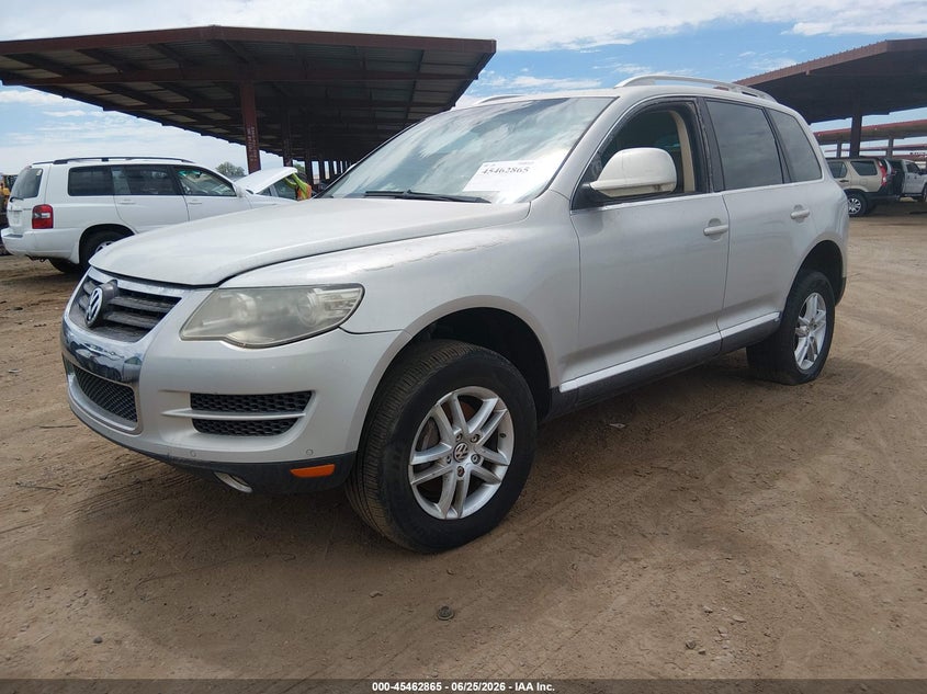 2009 Volkswagen Touareg VIN WVGBE77L69D016899 IAAI salvage auction — NORMAL WEAR, Clear (Texas), sold $500 on 2026-07-07 (photo 2)