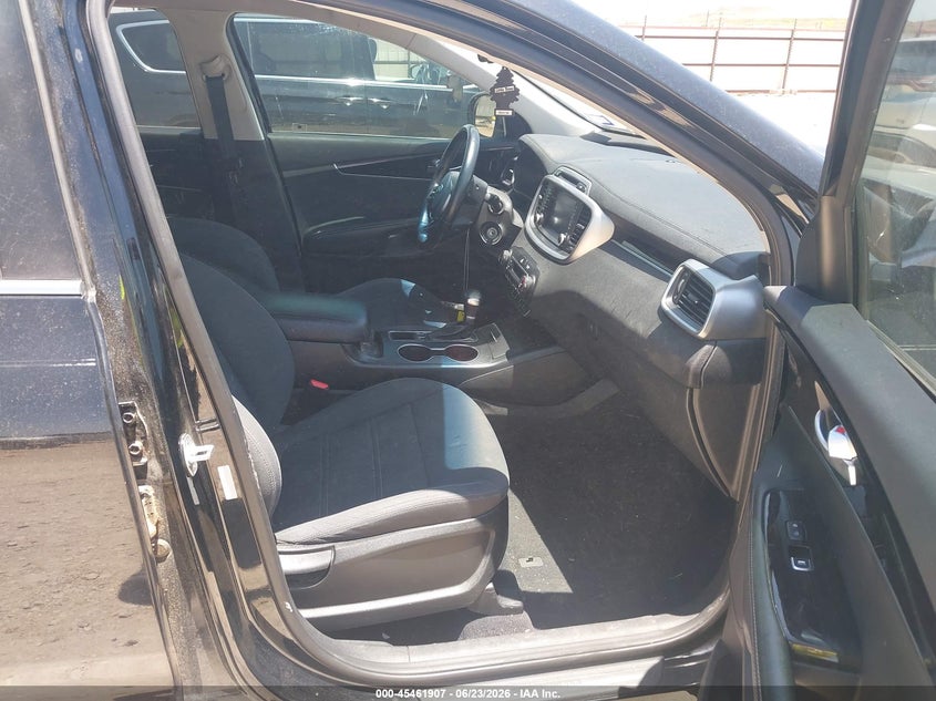 2019 Kia Sorento VIN 5XYPG4A52KG459538 IAAI salvage auction — REPOSSESSION, Original (Texas), sold $2,650 on 2026-07-09 (photo 5)