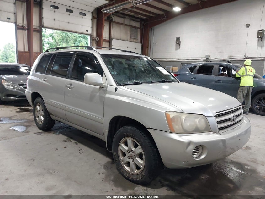 2002 Toyota Highlander VIN JTEGF21A520070284 IAAI salvage auction — NORMAL WEAR, Clear (New York), sold $400 on 2026-07-22 (photo 1)