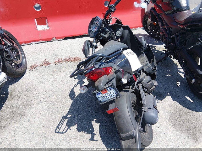 2018 Yamaha VIN RKRSA43A3JA125791 IAAI salvage auction — FRONT & REAR, Salvage (California), sold $100 on 2026-07-22 (photo 4)