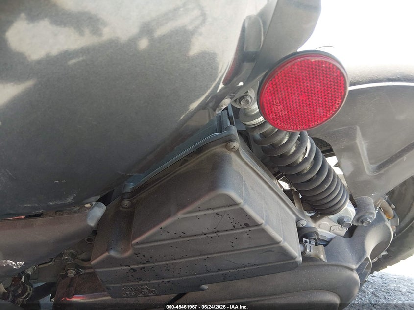 2018 Yamaha VIN RKRSA43A3JA125791 IAAI salvage auction — FRONT & REAR, Salvage (California), sold $100 on 2026-07-22 (photo 9)