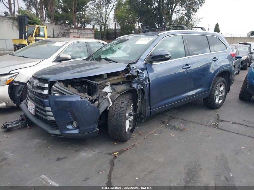 2017 Toyota Highlander VIN 5TDDZRFH5HS447375 IAAI salvage auction — LEFT FRONT, Salvage Certificate (California), sold $7,400 on 2026-07-29 (photo 2)