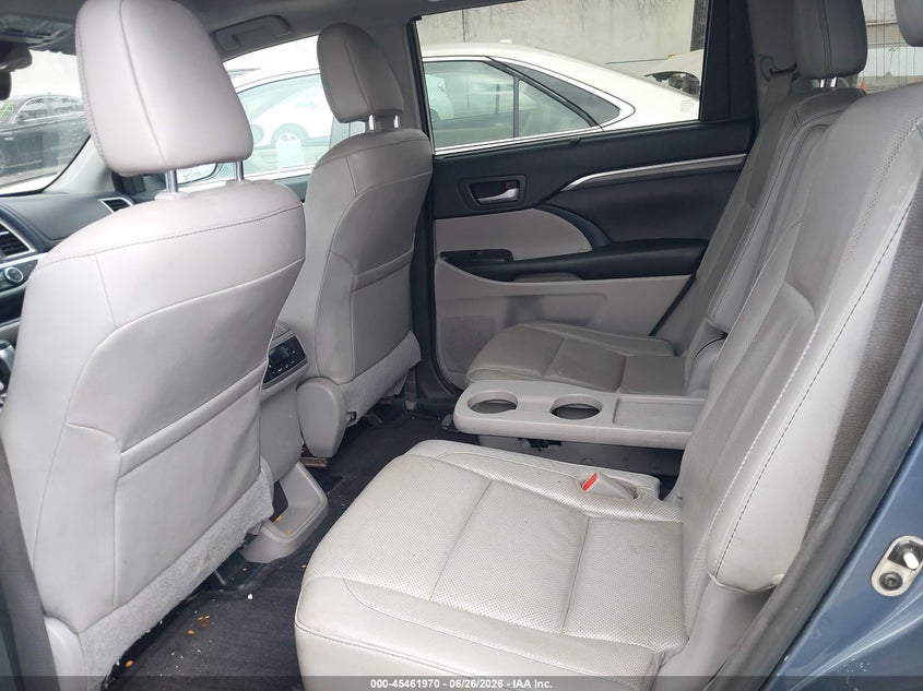 2017 Toyota Highlander VIN 5TDDZRFH5HS447375 IAAI salvage auction — LEFT FRONT, Salvage Certificate (California), sold $7,400 on 2026-07-29 (photo 8)