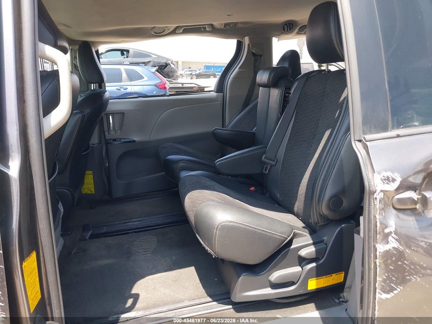 2012 Toyota Sienna VIN 5TDXK3DC2CS276888 IAAI salvage auction — ROLLOVER, Salvage Title, sold $650 on 2026-07-29 (photo 8)