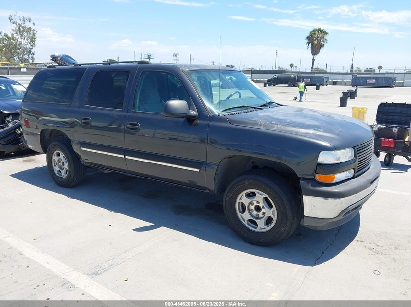 2005 Chevrolet Suburban 1500 VIN 3GNEC16Z35G155225 — IAAI salvage auction photo