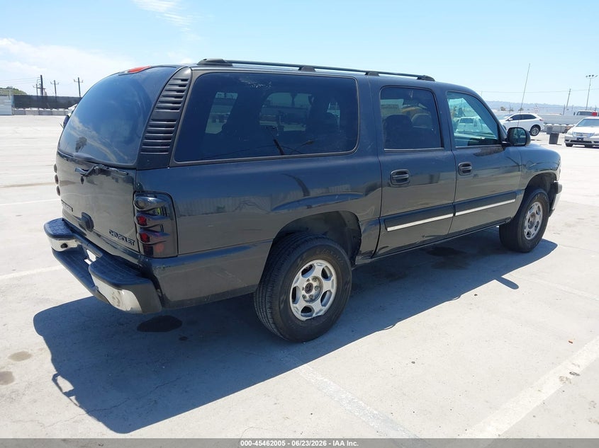 2005 Chevrolet Suburban 1500 VIN 3GNEC16Z35G155225 IAAI salvage auction — THEFT, Salvage (California), sold $675 on 2026-07-08 (photo 4)