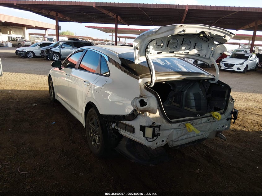 2023 Kia K5 VIN 5XXG14J27PG178838 IAAI salvage auction — REAR END, Salvage Title, sold $4,000 on 2026-07-28 (photo 3)